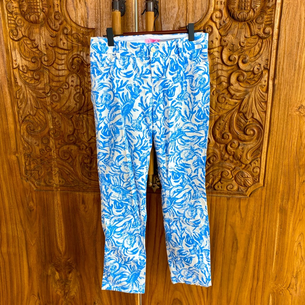 Lilly Pulitzer resort white blue on a roll cropped Chino pants size 00